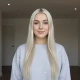 One sucks, the other rubs her 